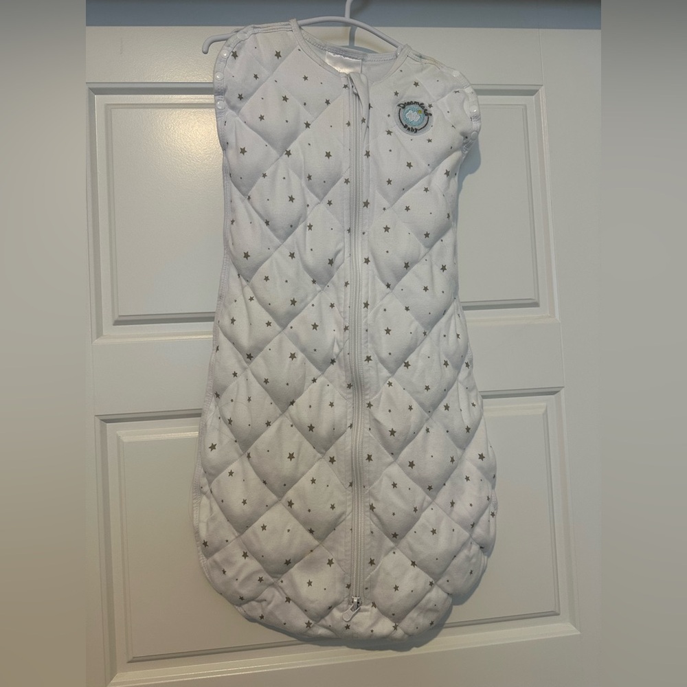 Dreamland Baby Weighted Sleepsack 0-6 months.
